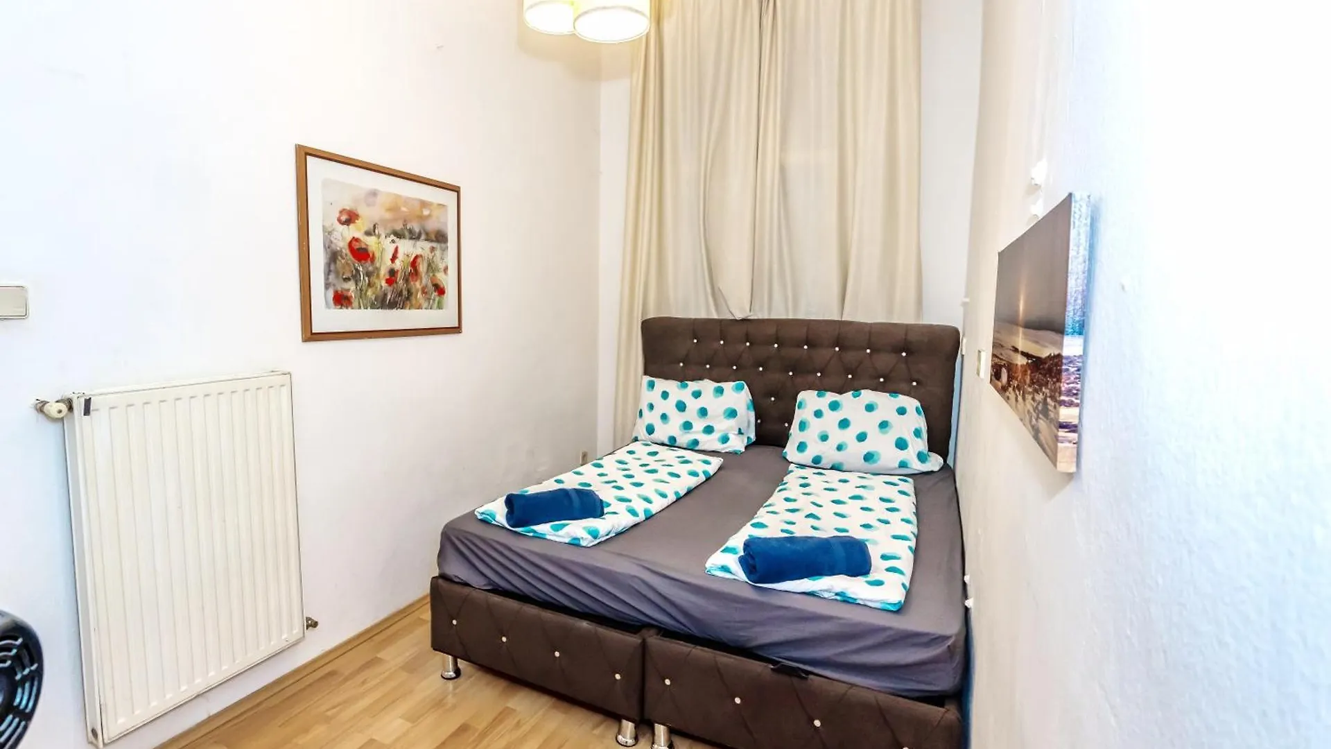 Apartahotel Family Rooms - 7 Minutes To Schoenbrunn Palace Viena