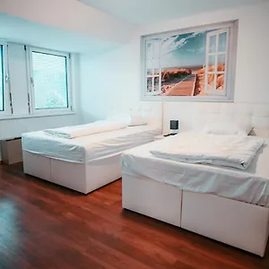 Apartamento Shopping Center 14, Viena