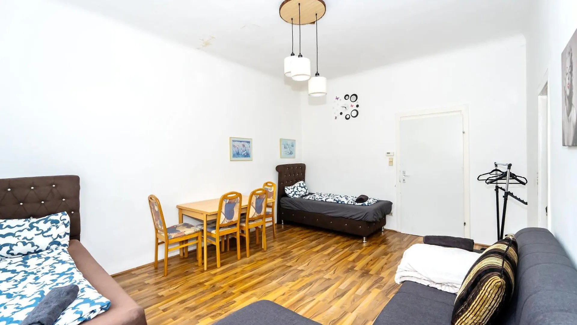 Family Rooms - 7 Minutes To Schoenbrunn Palace Vienna Homestay